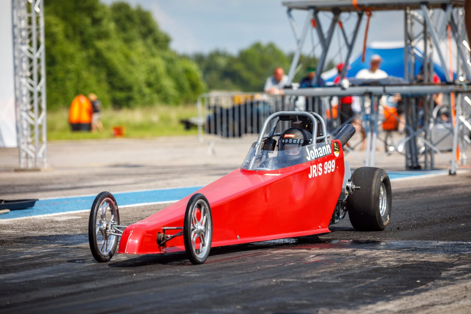 Eesti karikavõistluse (EKV) esimene etapp kiirenduses tõi Junior Dragster klassis suurepärase tulemuse, kui Lenna ja Johann saavutasid vastavalt esimese ja teis